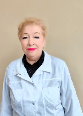 Заведующая клинико-диагностической лабораторией Зарипова Ирина Ивановна