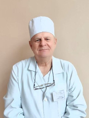 Заведующий урологическим отделением Полетаев Юрий Иванович